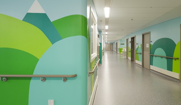 15 artistes Londoniens relookent un hôpital pour enfants