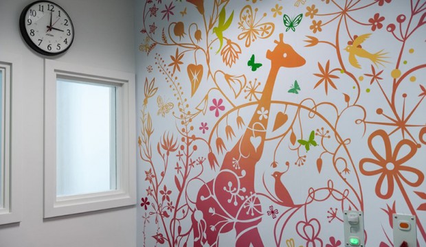15 artistes Londoniens relookent un hôpital pour enfants